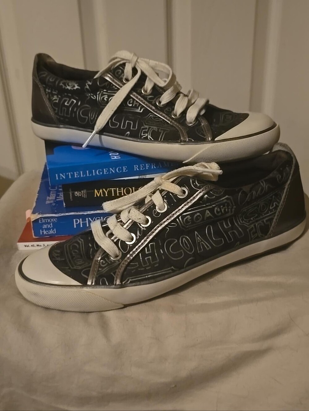Coach Leatherware Women’s 8.5 Black Graffiti Logo Low Top Sneakers Y2K